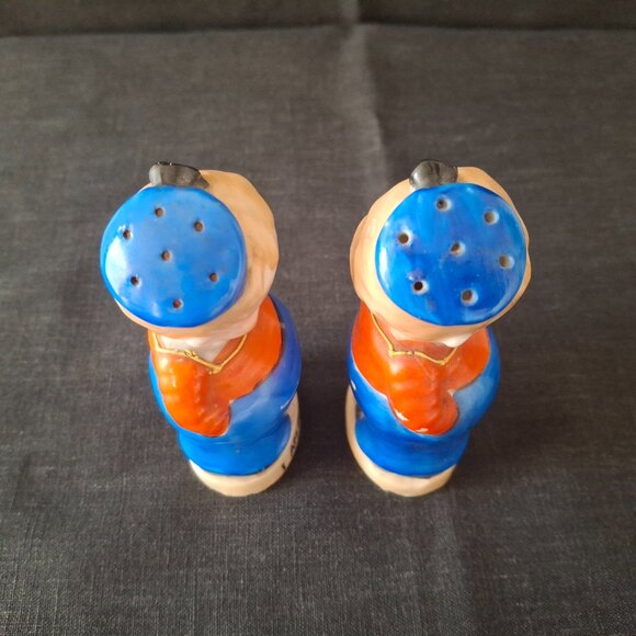 Vintage 1940s MIJ Made in Japan Ceramic Salt and Pepper Shakers Sailor Boys - Picture 8 of 8